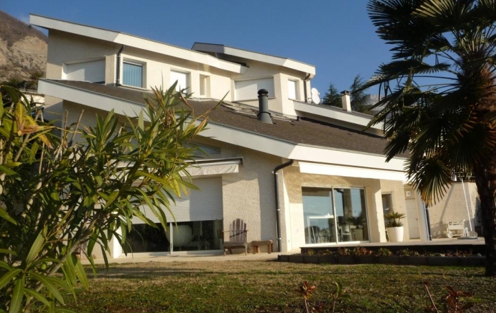 Réseau Immo-diffusion : Villa  GRENOBLE  245 m2 1 100 000 € 