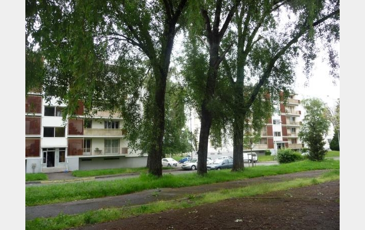 Réseau Immo-diffusion : Appartement P3  SAINT-MARTIN-D'HERES  68 m2 101 000 € 