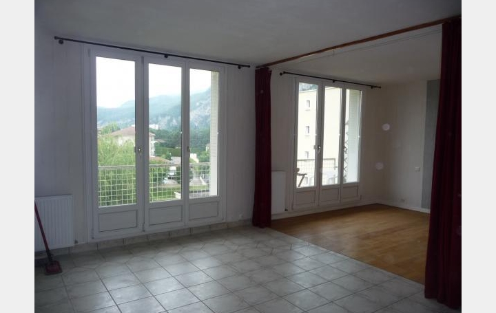 Réseau Immo-diffusion : Appartement P4  SASSENAGE  65 m2 136 000 € 