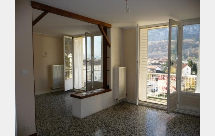 Réseau Immo-diffusion : Appartement P3  SASSENAGE  65 m2 135 000 € 