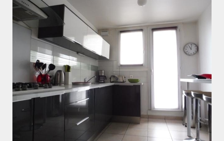 Réseau Immo-diffusion : Appartement P4  SAINT-MARTIN-D'HERES  68 m2 149 000 € 