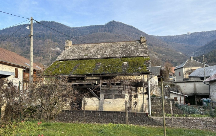 Réseau Immo-diffusion : Maison de village  VIRIEU-LE-PETIT  100 m2 70 000 € 