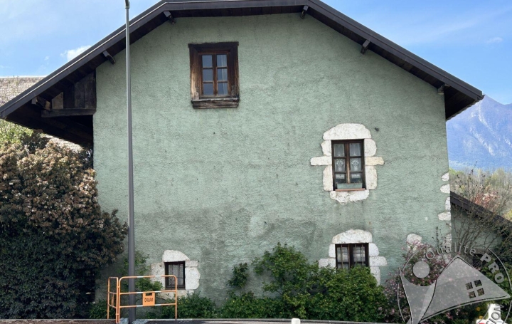 Réseau Immo-diffusion : Maison  VIVIERS-DU-LAC  165 m2 486 784 € 