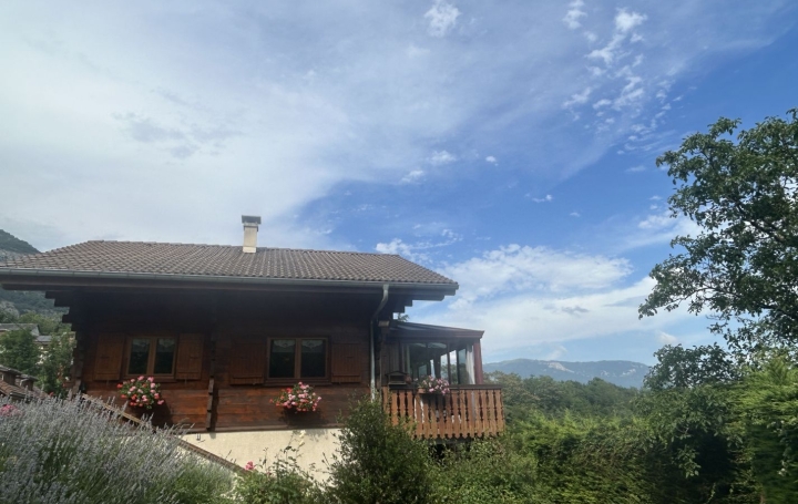 Maison VIRIEU-LE-GRAND (01510)  63 m2 55 300 € 