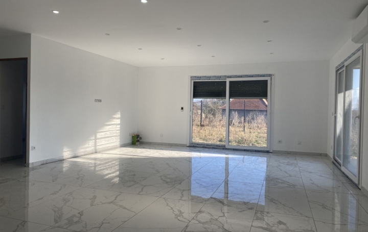 Villa CHIMILIN (38490)  137 m2 1 600 € 