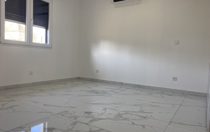 Villa CHIMILIN (38490)  137 m2 1 600 € 