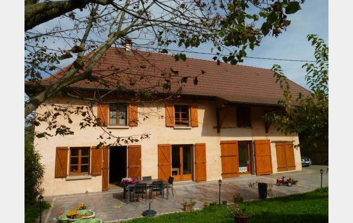 Réseau Immo-diffusion : Maison  ROMAGNIEU  140 m2 780 € 