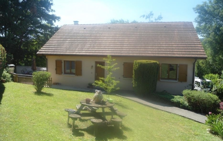 Réseau Immo-diffusion : Villa  CHIRENS  85 m2 205 000 € 