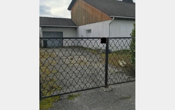 Réseau Immo-diffusion : Maison  SAINT-SIMEON-DE-BRESSIEUX  110 m2 168 000 € 