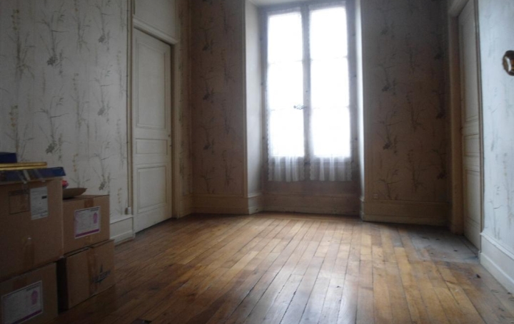 Propriété LE PONT-DE-BEAUVOISIN (38480)  305 m2 282 000 € 