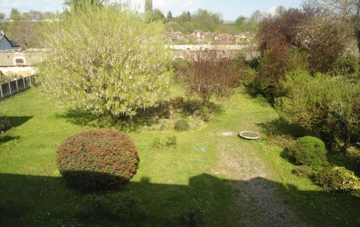 Propriété LE PONT-DE-BEAUVOISIN (38480)  305 m2 282 000 € 