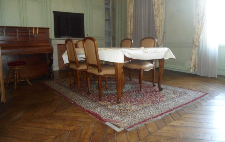 Propriété LE PONT-DE-BEAUVOISIN (38480)  305 m2 282 000 € 