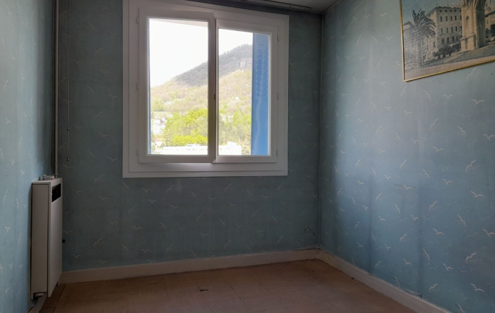 4 Pièces VOIRON (38500)  66 m2 126 000 € 