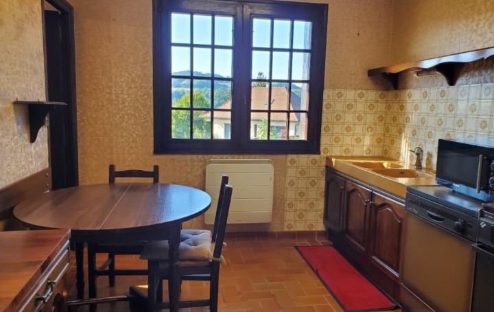 Villa SAINT-GEOIRE-EN-VALDAINE (38620)  92 m2 243 000 € 