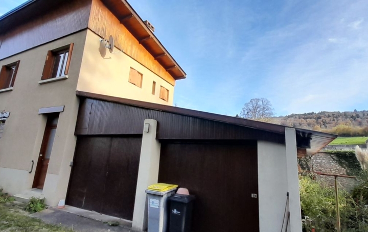 Maison SAINT-GEOIRE-EN-VALDAINE (38620)  150 m2 153 000 € 