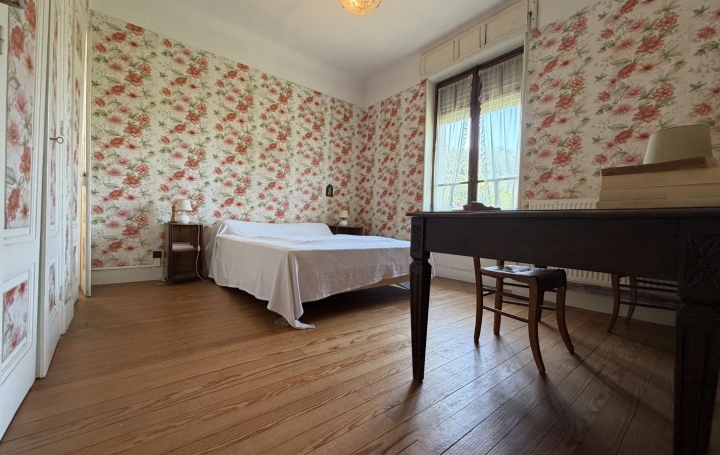 Maison CHAMPAGNEUX (73240)  197 m2 295 000 € 