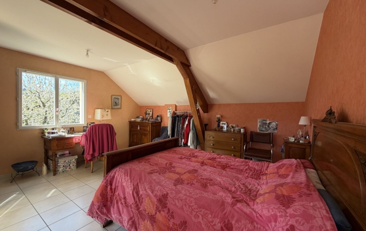 Villa SAINT-GEOIRE-EN-VALDAINE (38620)  240 m2 520 000 € 