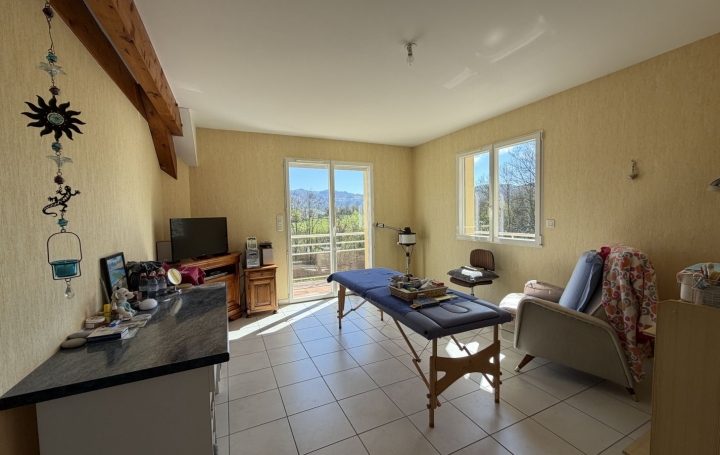 Villa SAINT-GEOIRE-EN-VALDAINE (38620)  240 m2 520 000 € 