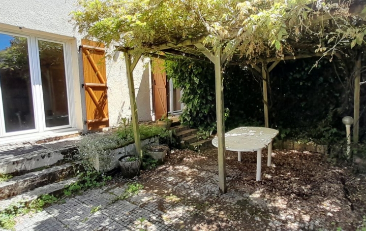 Maison SAINT-SULPICE-DES-RIVOIRES (38620)  177 m2 248 000 € 