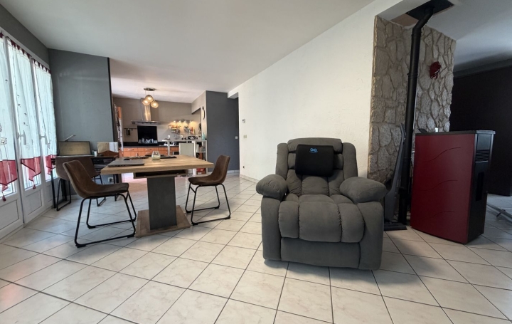 Villa LE PONT-DE-BEAUVOISIN (38480)  127 m2 345 000 € 