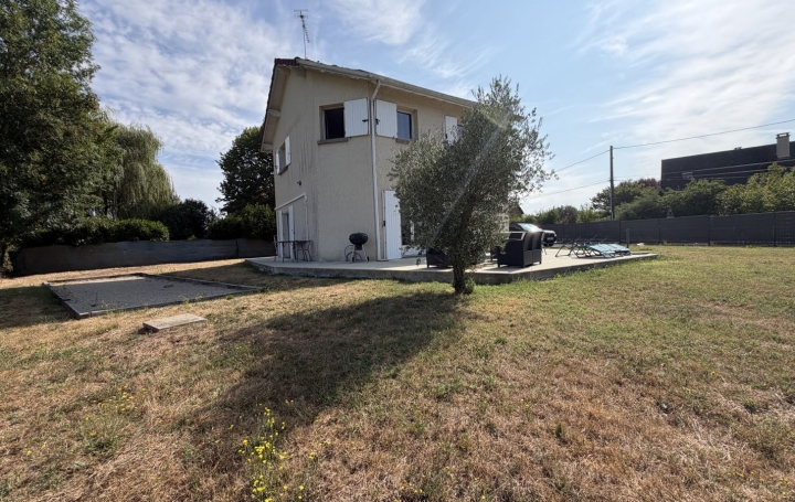 Villa FITILIEU (38490)  120 m2 310 000 € 