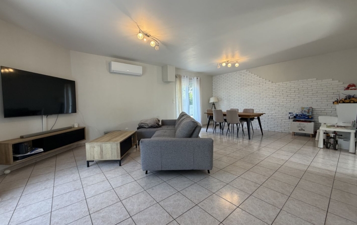 Villa FITILIEU (38490)  120 m2 310 000 € 