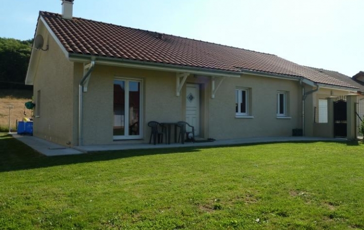 Réseau Immo-diffusion : Villa  SAINT-JEAN-D'AVELANNE  110 m2 208 000 € 