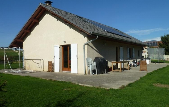 Réseau Immo-diffusion : Villa  LA BRIDOIRE  112 m2 235 000 € 