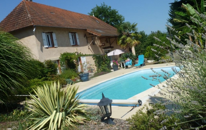 Réseau Immo-diffusion : Maison  LA BATIE-MONTGASCON  207 m2 335 000 € 