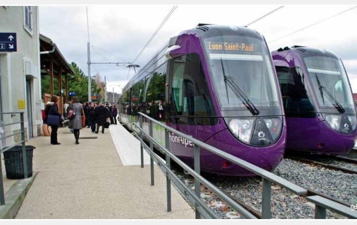 4 Pièces BRIGNAIS (69530)  77 m2 265 200 € 