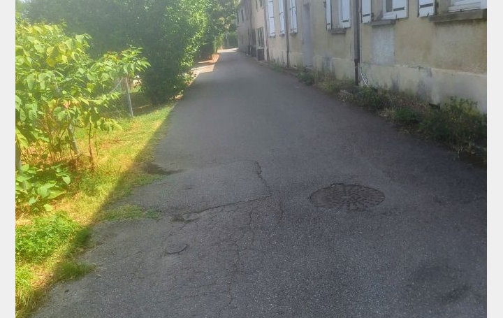2 Pièces CHAPONOST (69630)  44 m2 600 € 