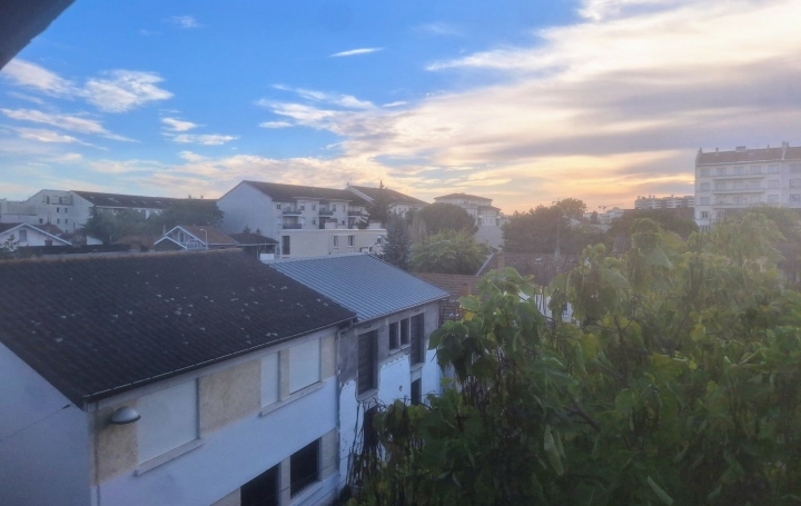 2 Pièces LYON (69008)  42 m2 697 € 