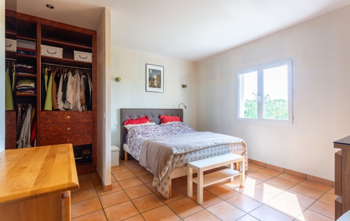 Maison FLEURIEUX-SUR-L'ARBRESLE (69210)  134 m2 690 000 € 