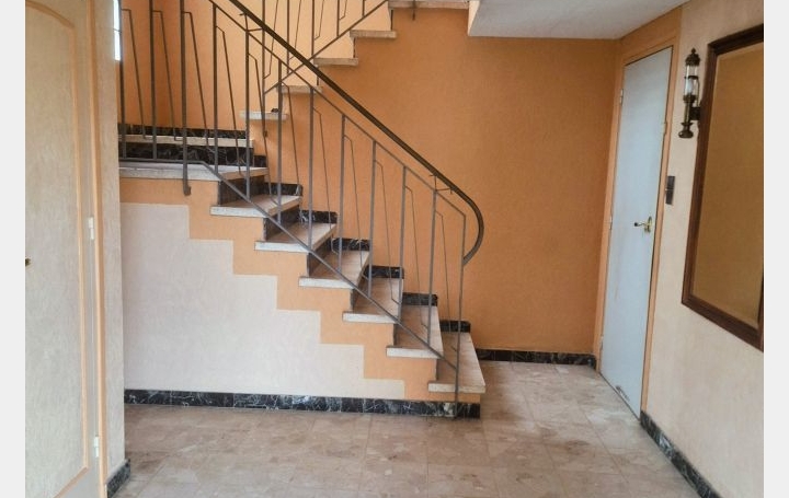 Maison NEYRON (01700)  115 m2 416 000 € 