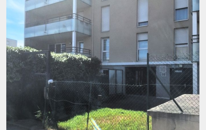 3 Pièces BRON (69500)  62 m2 221 200 € 