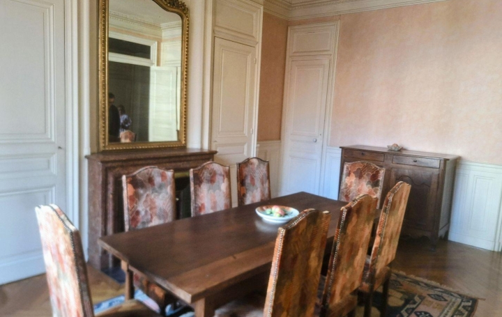 5 Pièces LYON (69006)  158 m2 850 000 € 