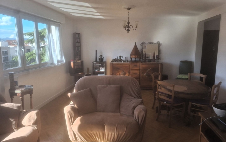 Autre LYON (69003) 80 m<sup>2</sup> 345 000 € 