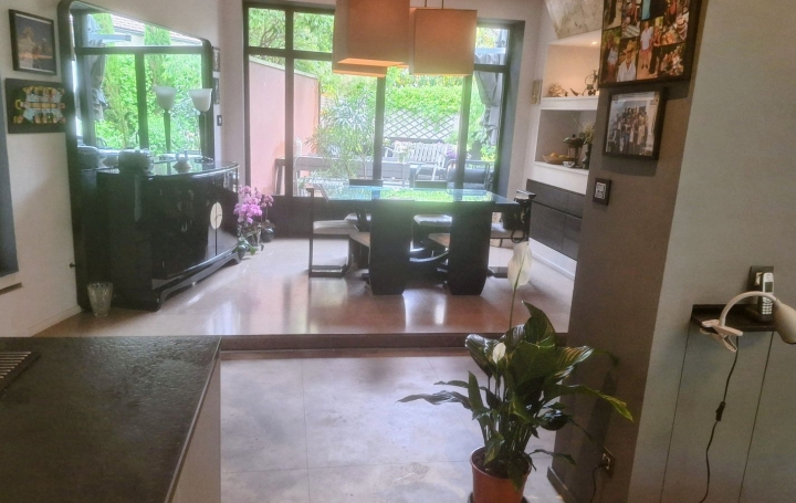 Maison LYON (69003)  137 m2 1 130 000 € 