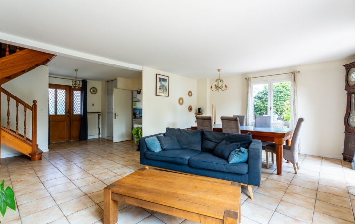 Villa FRANCHEVILLE (69340)  147 m2 630 000 € 