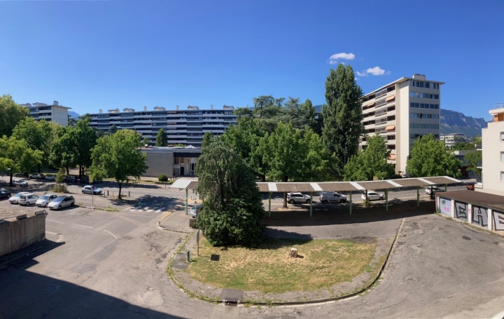 4 Pièces GRENOBLE (38100)  65 m2 99 000 € 