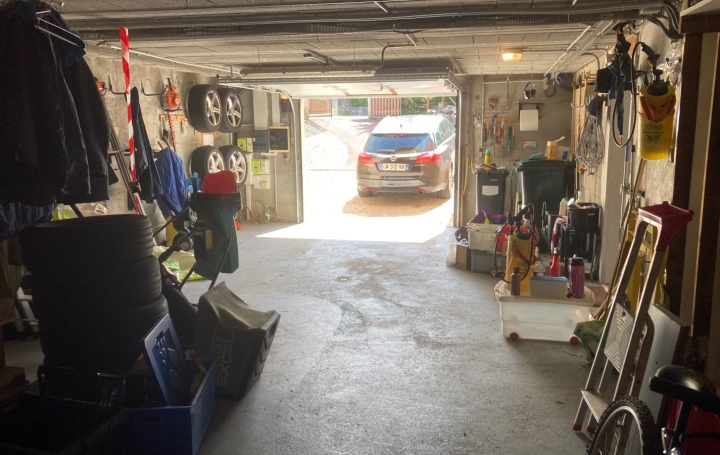 Maison VOIRON (38500)  105 m2 420 000 € 