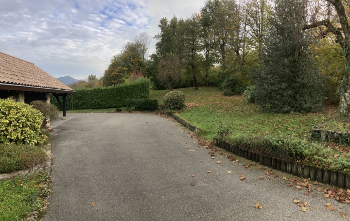 Maison LA BUISSE (38500)  126 m2 490 000 € 