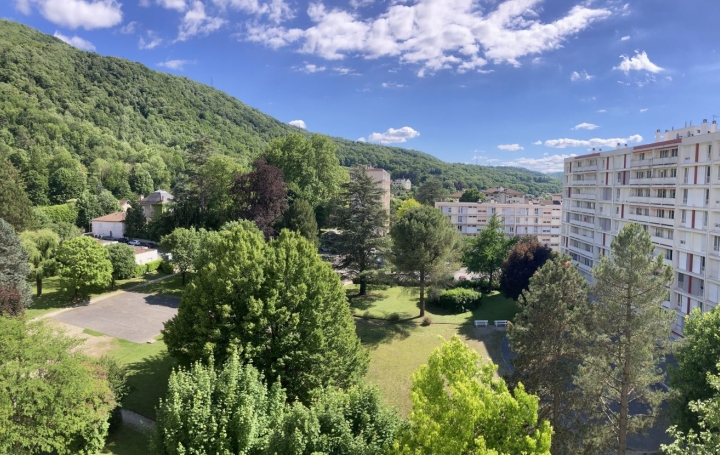 4 Pièces SAINT-MARTIN-D'HERES (38400)  73 m2 179 000 € 