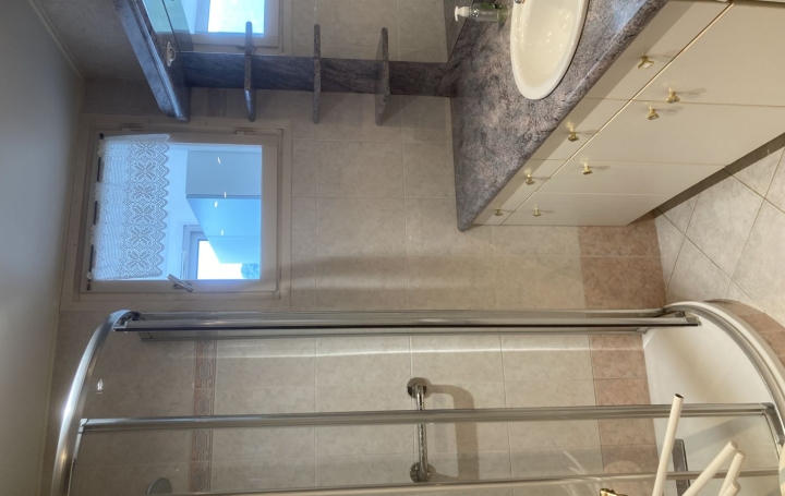4 Pièces SAINT-MARTIN-D'HERES (38400)  73 m2 179 000 € 