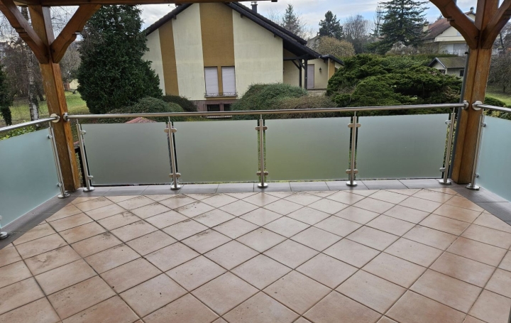 3 Pièces OETING (57600)  78 m2 149 000 € 