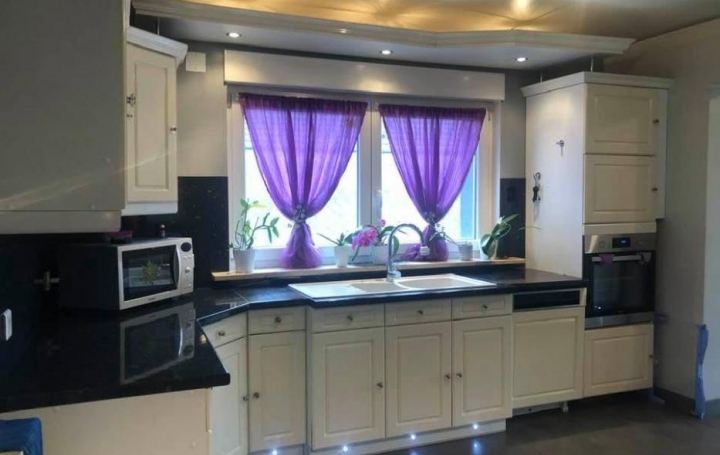 Réseau Immo-diffusion : Villa  BETTING  180 m2 215 000 € 