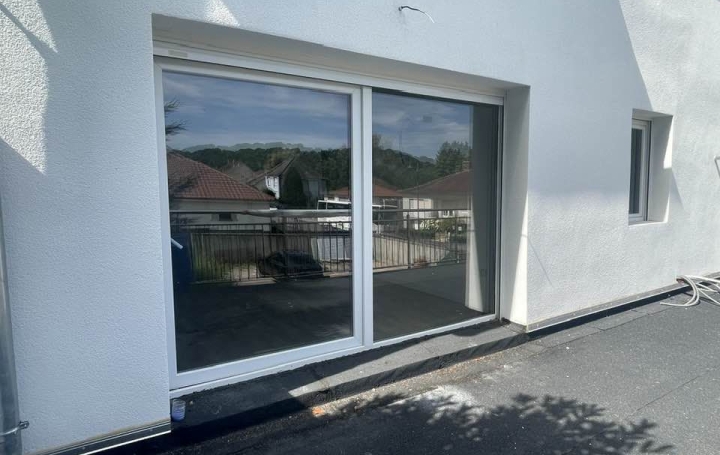 2 Pièces COCHEREN (57800)  53 m2 111 000 € 