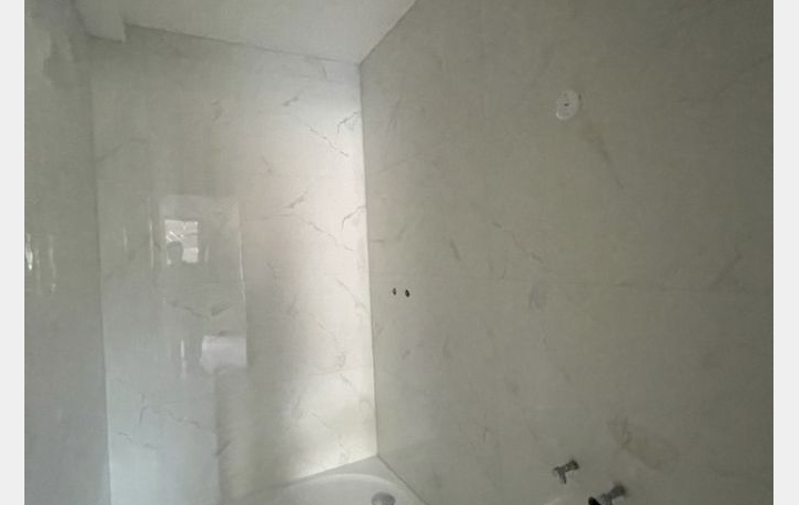 3 Pièces COCHEREN (57800)  61 m2 130 000 € 