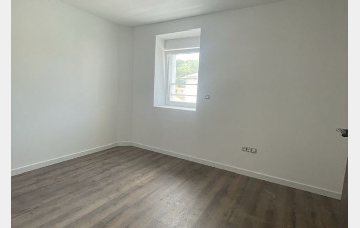 3 Pièces COCHEREN (57800)  61 m2 130 000 € 