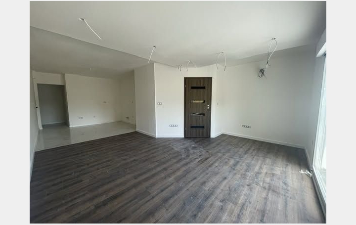 3 Pièces COCHEREN (57800)  61 m2 130 000 € 